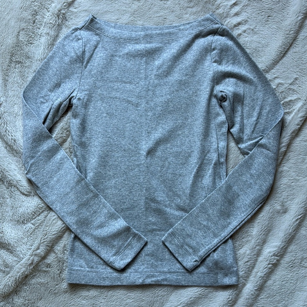 New Without Tags GAP Modern T Light Gray Boatneck Long Sleeve Shirt